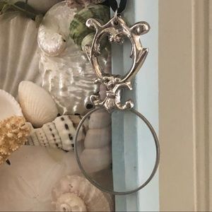 NWT Art Nouveau Magnifying Glass Necklace